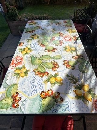 Tavolo pietra lavica con 6 sedie