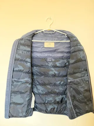 Chaleco hombre plumas Mango Talla S