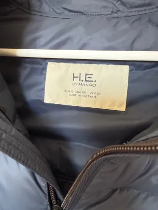 Chaleco hombre plumas Mango Talla S