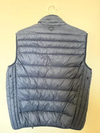 Chaleco hombre plumas Mango Talla S