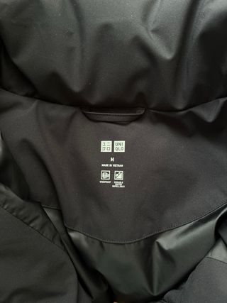 Anorak Uniqlo negro Talla M