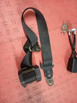 Cinturones Mercedes 190 Traseros