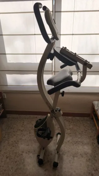 Bicicleta estática Tecnovita BH