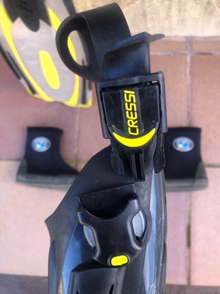 Aletas Cressi Reaction + Escarpines Subaqua