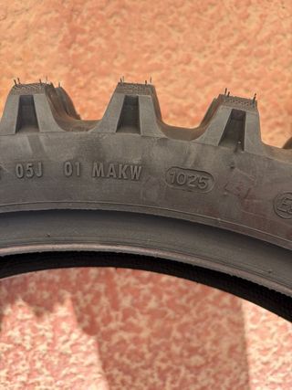 Neumático motocross