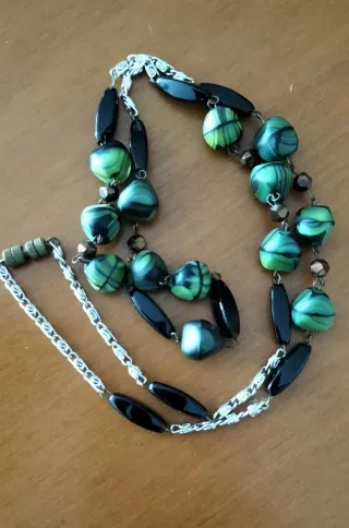 Collana vintage perle verdi e nere