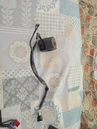 KTM Duke 125 - Mando arranque