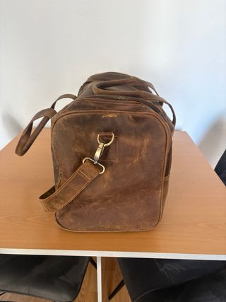 Maleta de cuero artesanal hecha a mano