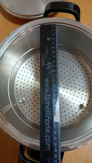 Olla y Vaporera AMC 24 cm Nueva