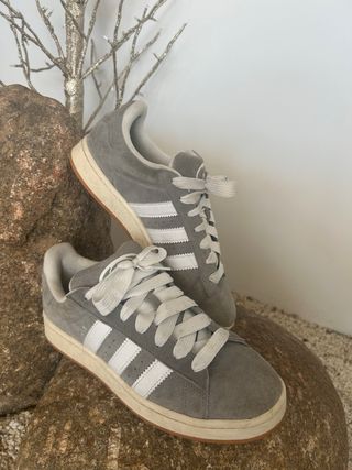 Adidas Campus Grises y Blancas