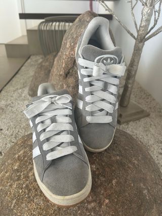 Adidas Campus Grises y Blancas