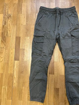 Pantalones cargo Pull and Bear Verde