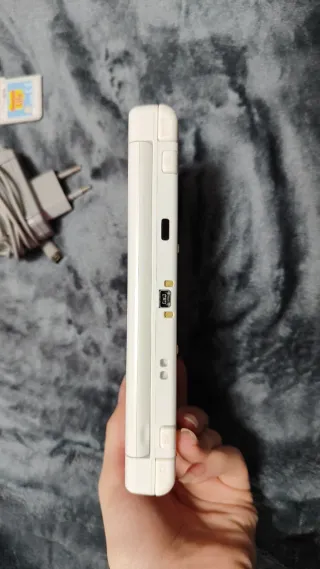 Nintendo 3DS XL Rosa + Juego + Cargador