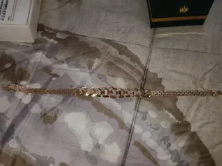 Pulsera de oro estilo eslabones peso 14.25