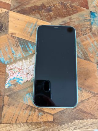 iPhone 11 64 GB Verde