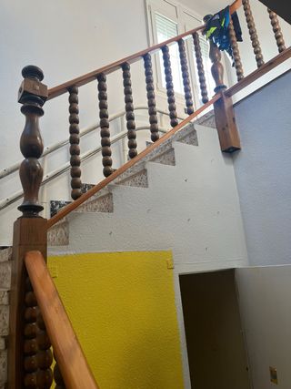 Barandado madera noble macizo