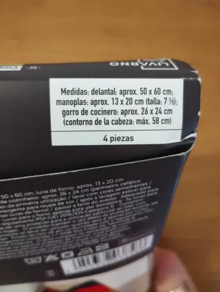 Manople e grembiule da cucina per bambini di Natale