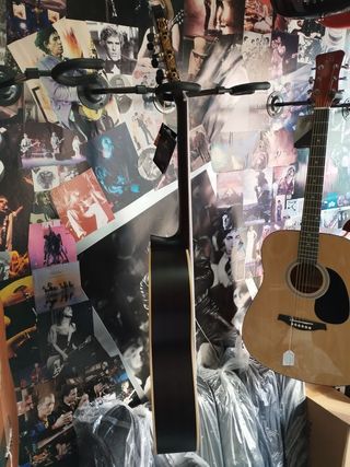 (Nueva) Guitarra Clasica Admira (Luna)