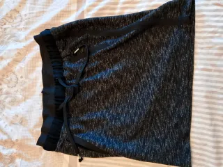 Minifalda gris jaspeado talla S con lazo