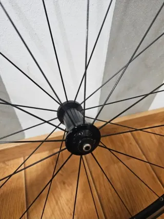 Llanta Mavic para Bicicleta de Carretera