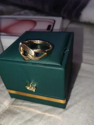 Anillo de Oro peso 5g  Es talla grande 27
