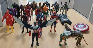Colección Figuras Superhéroes Marvel y DC