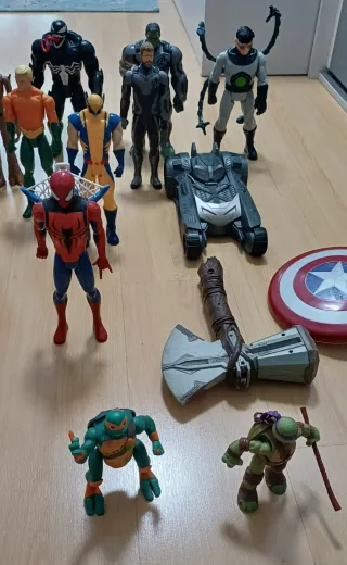 Colección Figuras Superhéroes Marvel y DC