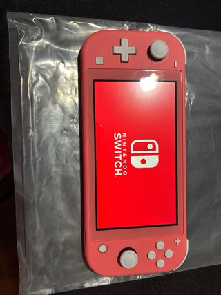 Nintendo Switch Lite Coral