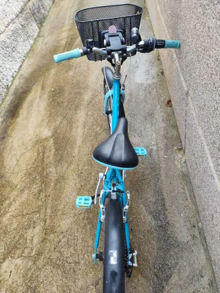 Bicicleta infantil Btwin azul