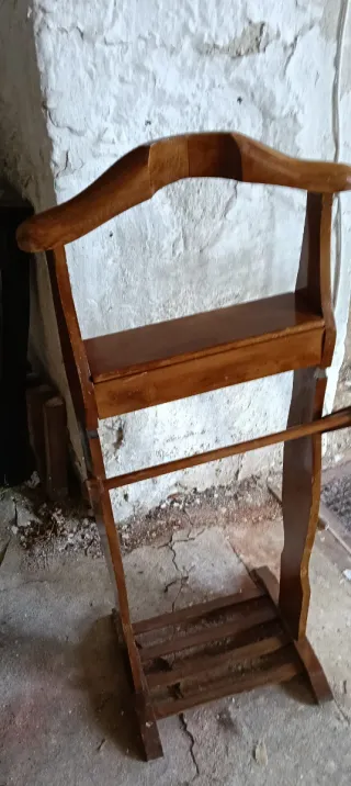 Galán de noche de madera