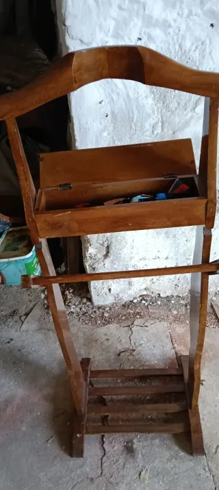 Galán de noche de madera