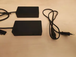 Microsoft Surface Dock 2