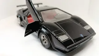 Coche Colección Lamborghini Countach 1:24 Guiloy