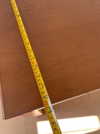 Mesa cuadrada madera y cristal