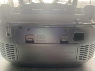Radio CD y Cassette sanyo con Bass Xpander