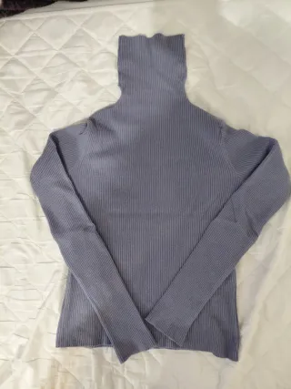 Jersey Cuello Alto Canalé Azul Lavanda Dazy S