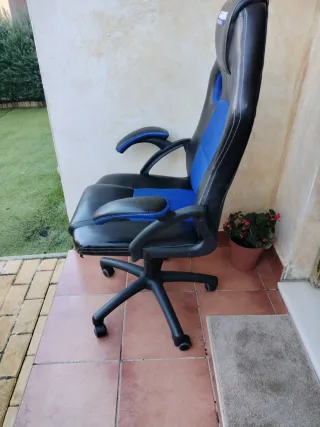 Silla Gaming Negra y Azul