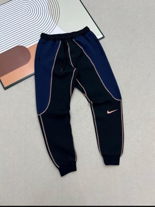Chandal Nike Tech Negra y Azul