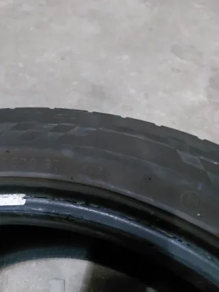 Neumático 225/50/17