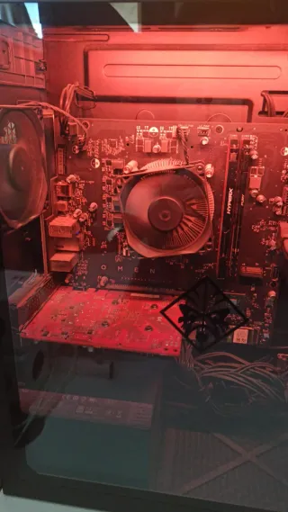 PC Gaming HP Omen + 2 Monitores