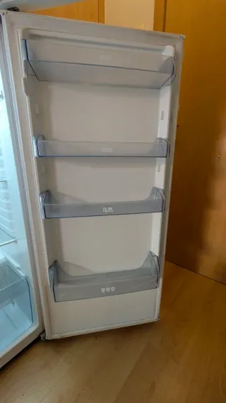 Nevera Combi + Microondas Gratis
