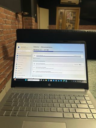 HP 14s Portátil 8GB RAM