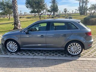 Audi A3 etron 2015