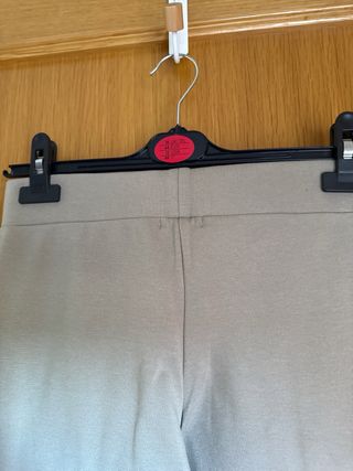 Pantalón beige
