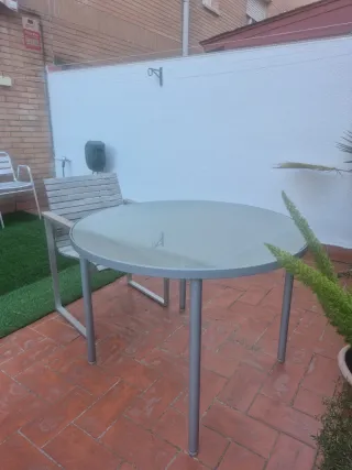Mesa de cristal para patio o terraza exterior