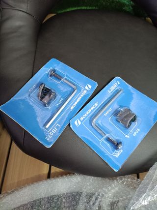 SONGMICS Sgabelli da Bar, Set di 2, Sedie da Cucina con Struttura in Metallo Stabile e Rivestimento in Similpelle, Poggiapiedi, Altezza Seduta Regolabile, Montaggio Semplice, Vintage, Antracite LJB072B01V2