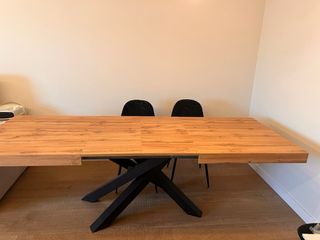 Mesa comedor extensible color madera y metal