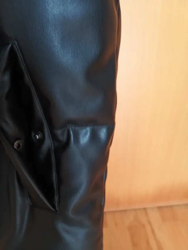 Chaleco acolchado capucha Stradivarius Talla S