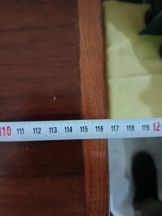 Mueble de madera con cajones