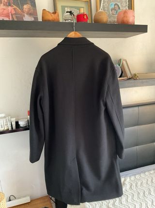 Abrigo ZARA joven nuevo sin estrenar Talla L